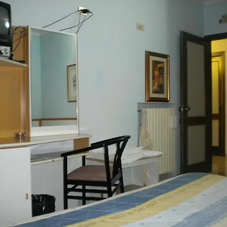Dante Hotel 3*