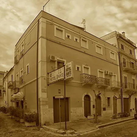 Dante Hotel 3*