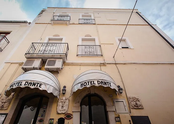 Dante Hotel